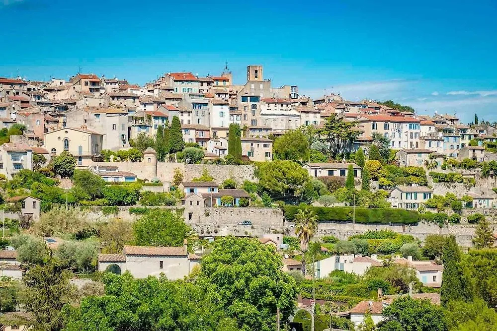 La Tour Carree - Grasse Sud Hotel Peymeinade