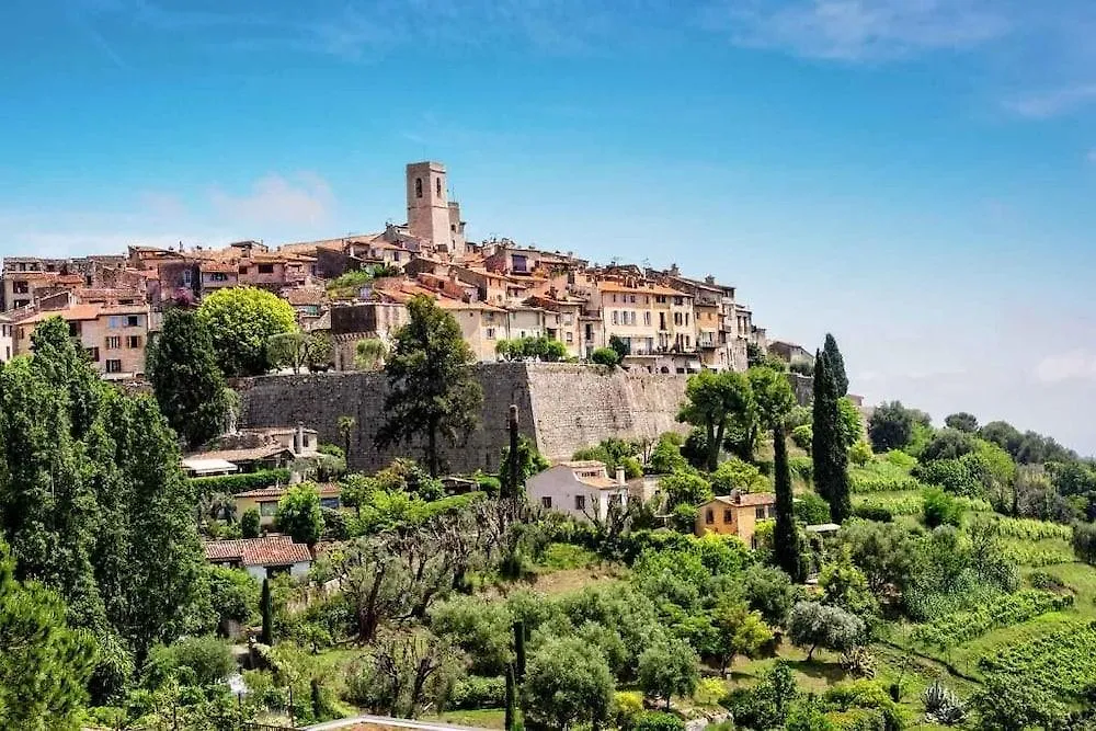 La Tour Carree - Grasse Sud Hotel Peymeinade 3*,  Frankrijk